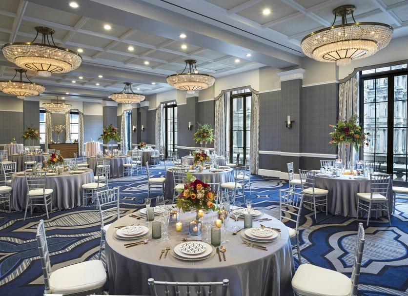 Banquet hall Photo